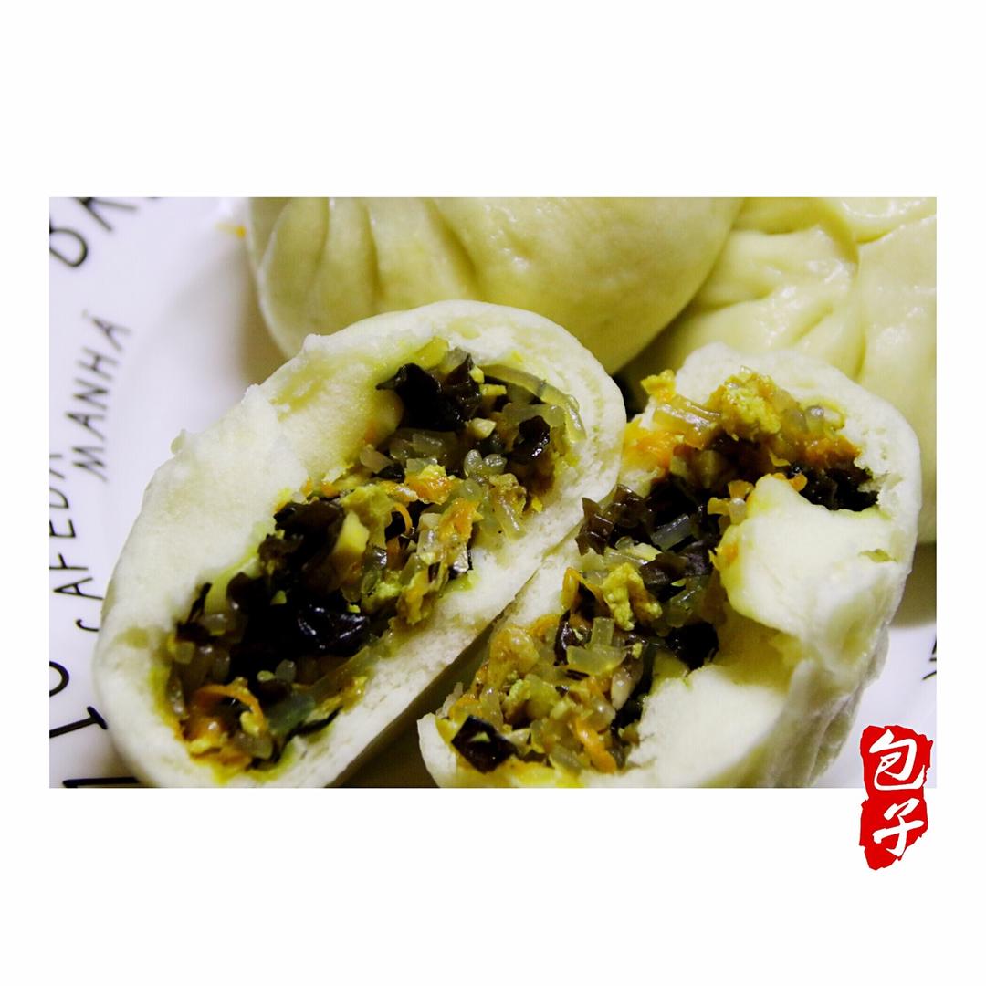 胡萝卜木耳鸡蛋素包子