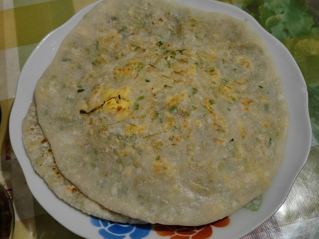会连续吃八个的萝卜馅饼