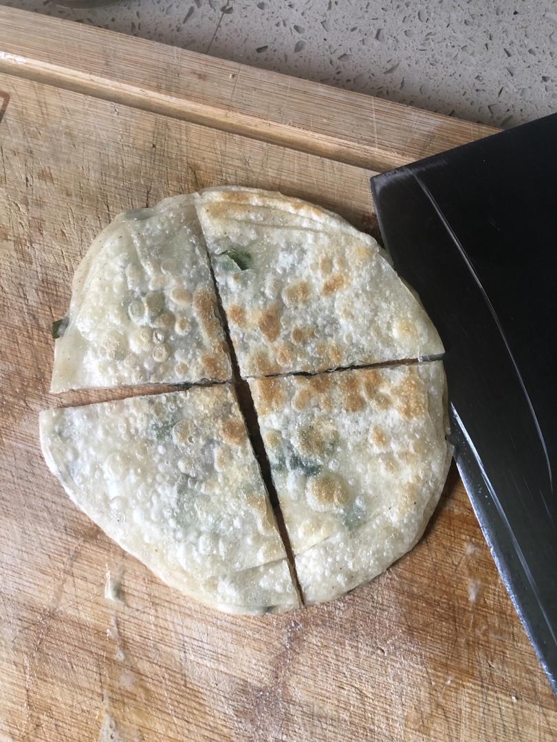 葱油饼（饺子皮版）