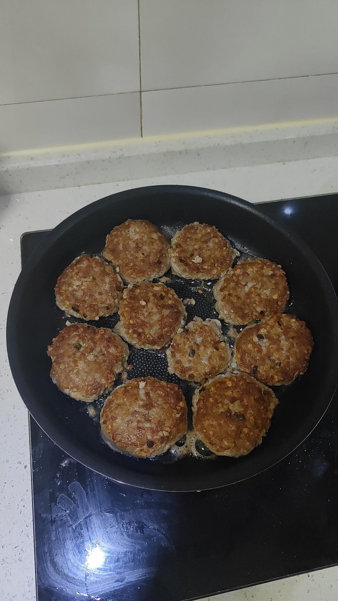 脆嫩可口的香煎藕饼