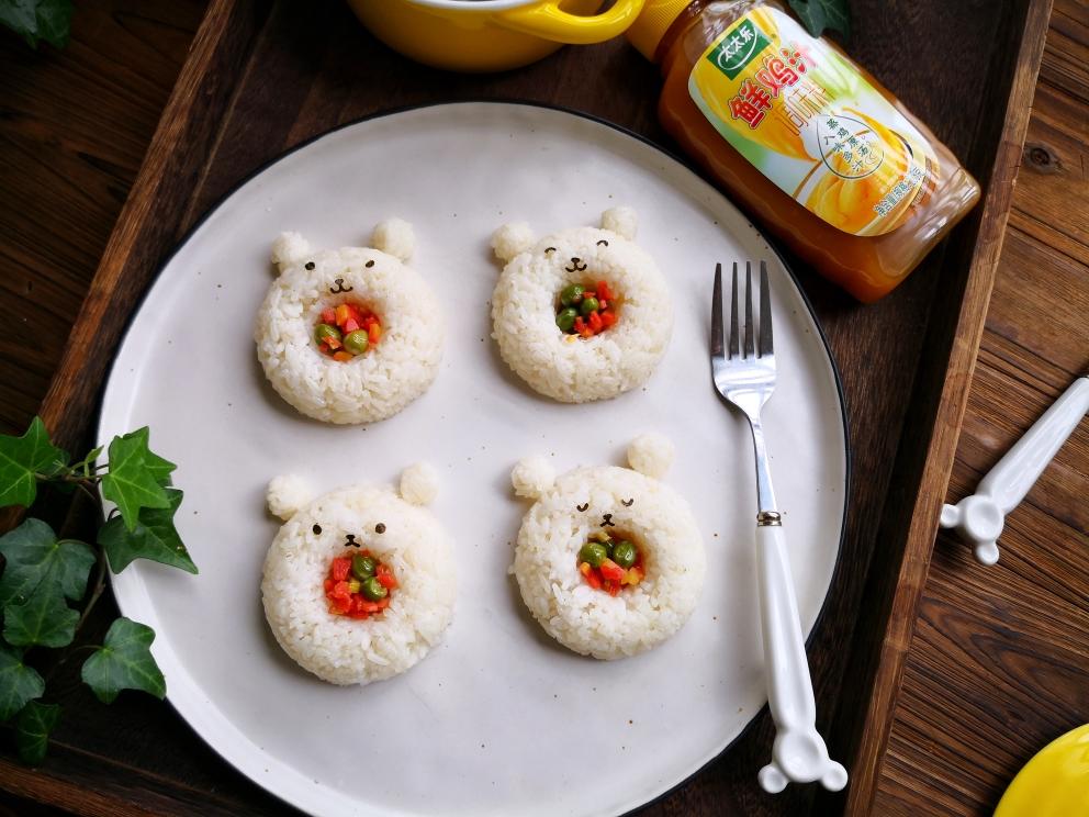 小熊甜甜圈饭团~太太乐鲜鸡汁快手菜的做法