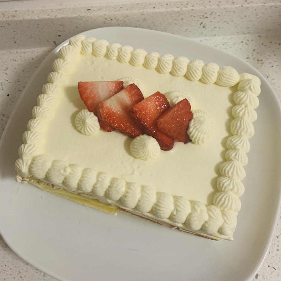 好上手的经典草莓奶油蛋糕必须来一个
