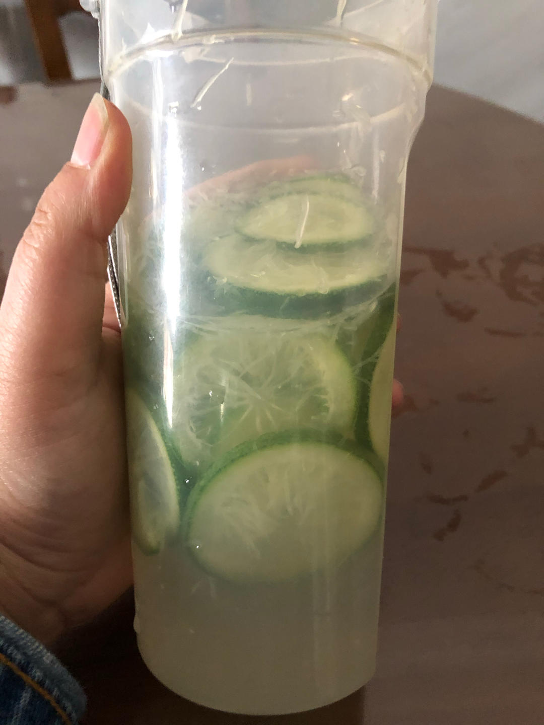 Lemonade（快乐柠檬水）