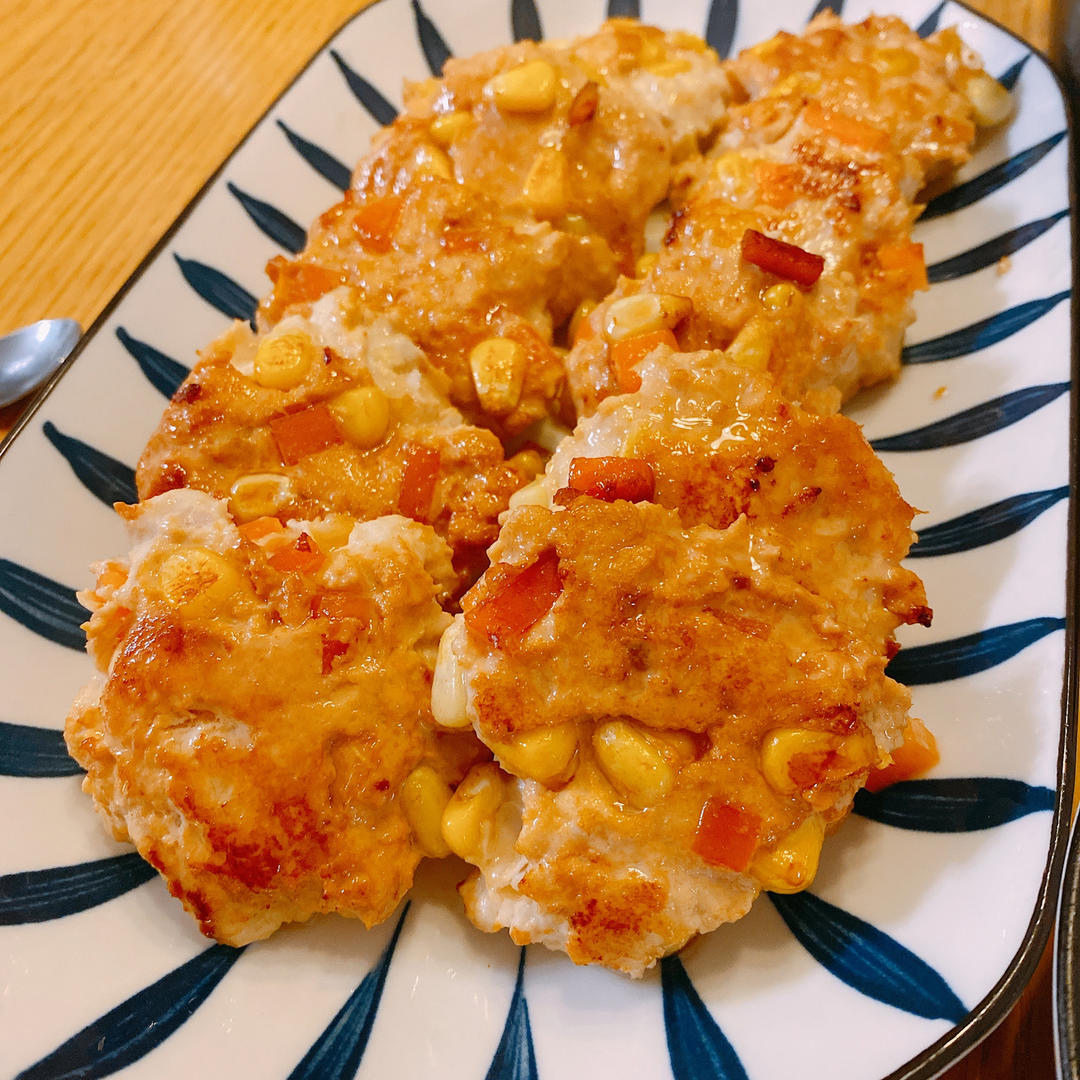 减肥餐低脂鸡胸肉饼