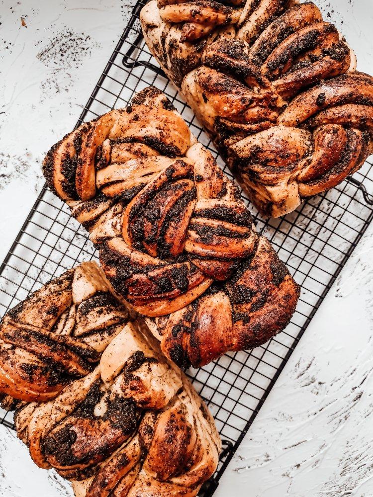 料多多系列--黑芝麻奶酥小吐司