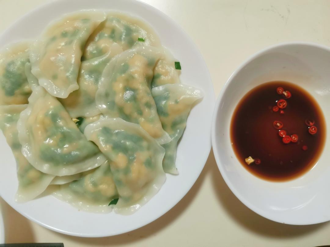 经典的韭菜鸡蛋馅儿饺子 怎么吃都不会腻