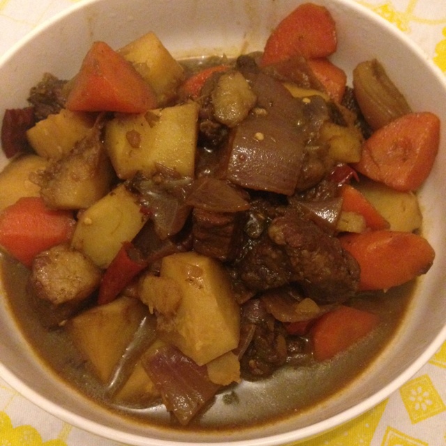 胡萝卜土豆烧牛腩