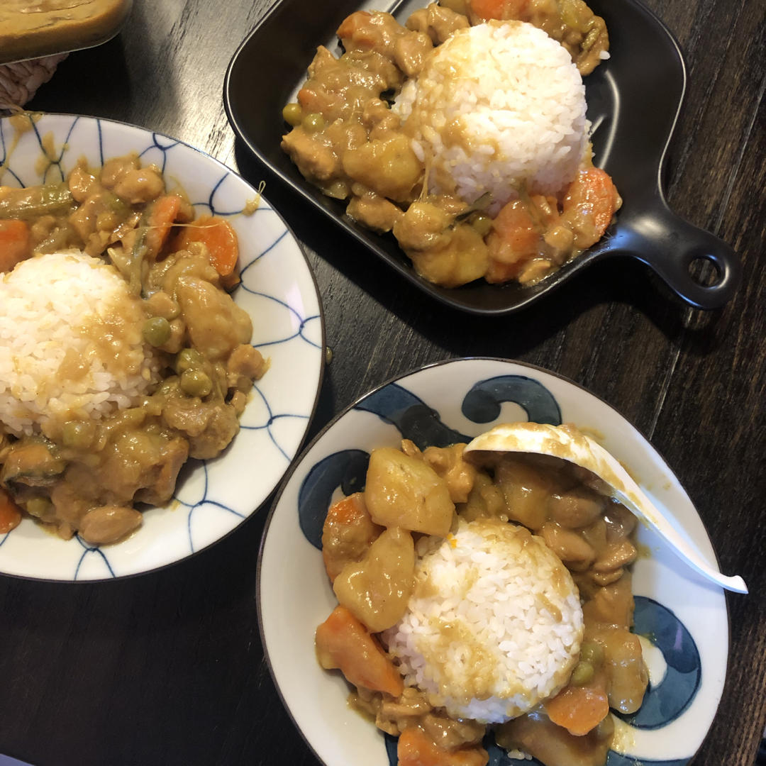 咖喱鸡肉饭