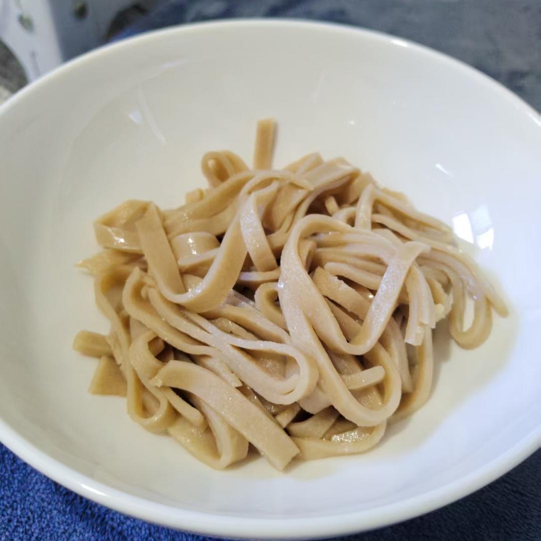 赛凉皮的莜面蒸皮