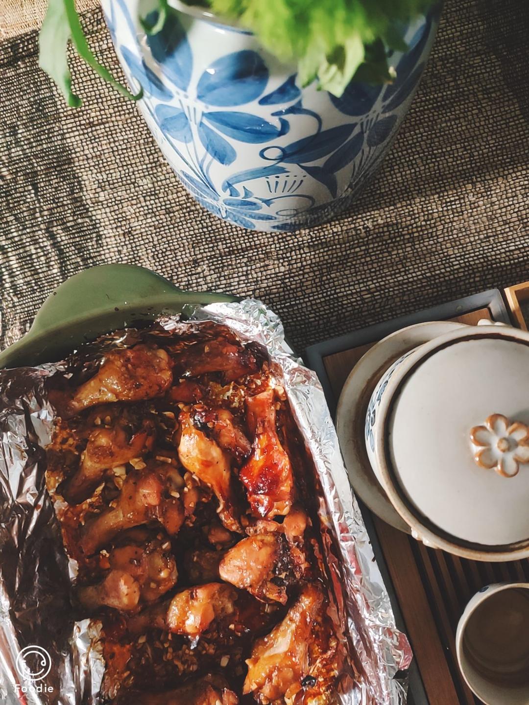 外焦里嫩，好吃到跺脚的蒜香烤鸡腿，零难度