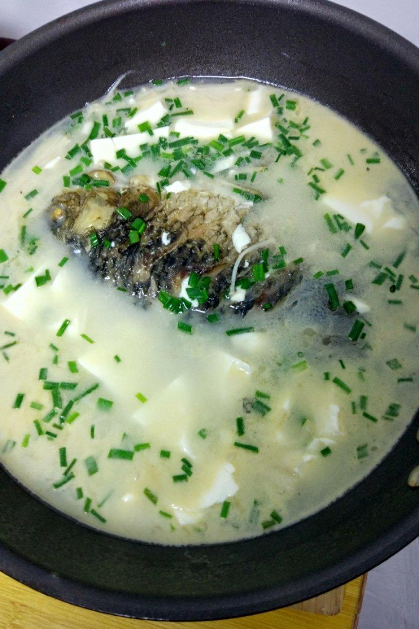 【鲫鱼豆腐汤】