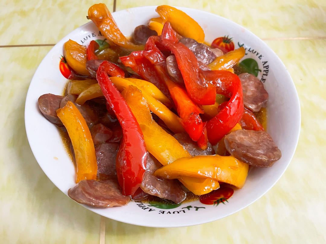 甜椒炒腊肠