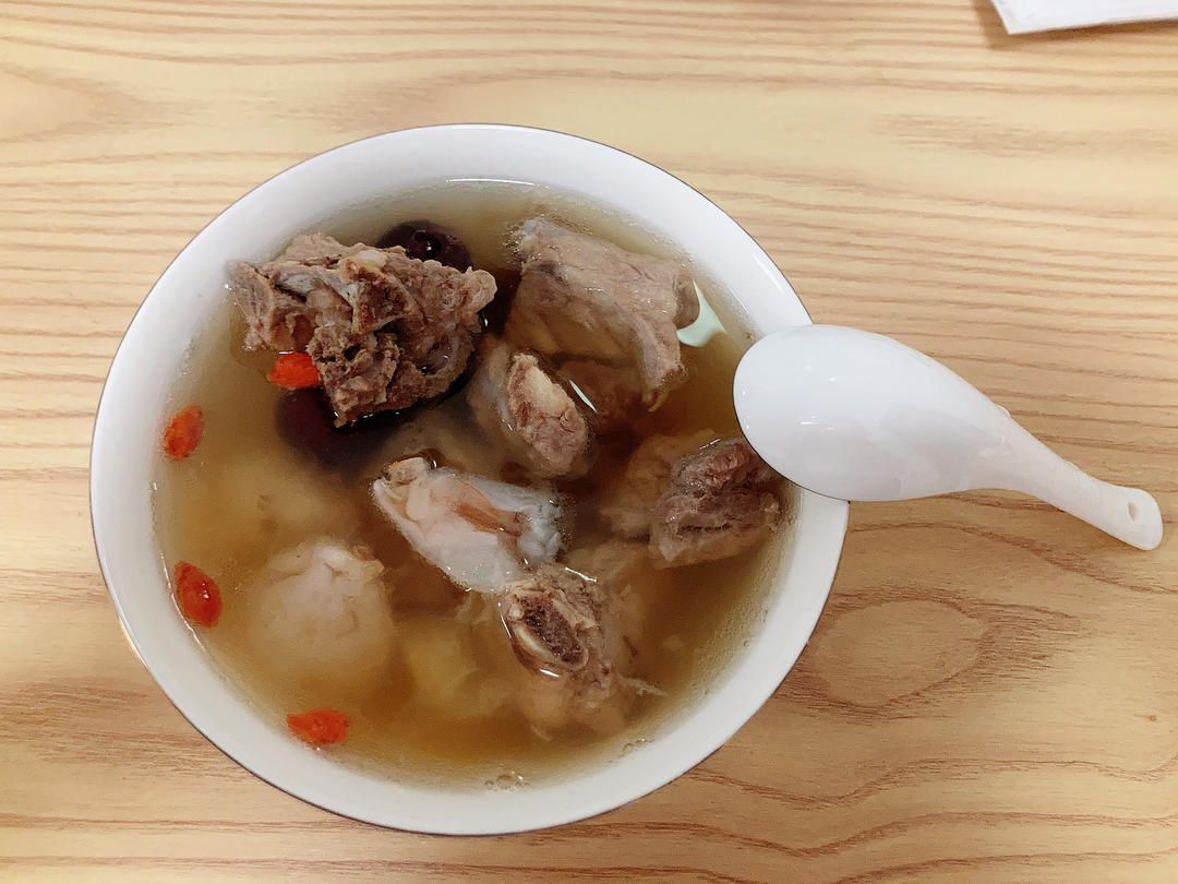 万万没想到荔枝做的排骨汤这么好喝