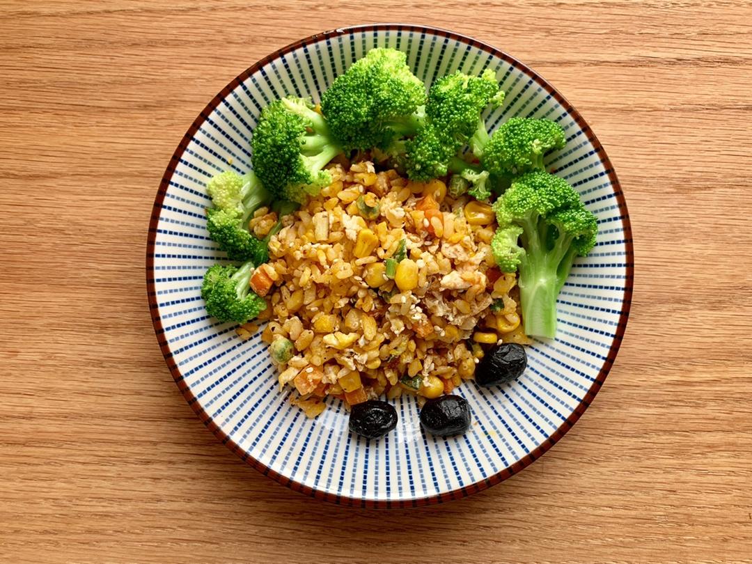 时蔬鸡蛋炒饭（简单快手，宝宝爱吃）
