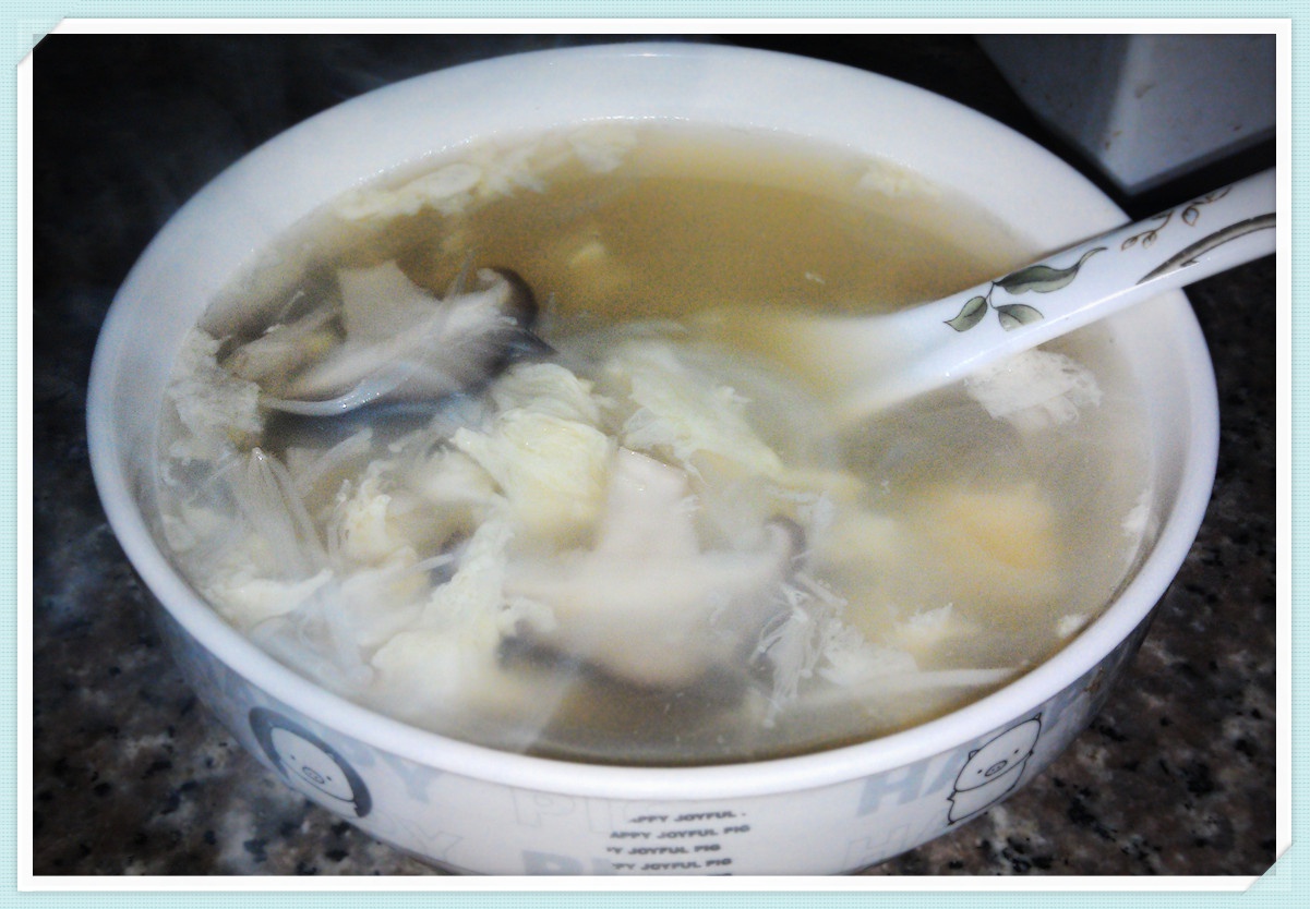 鸡蛋鲜菌汤
