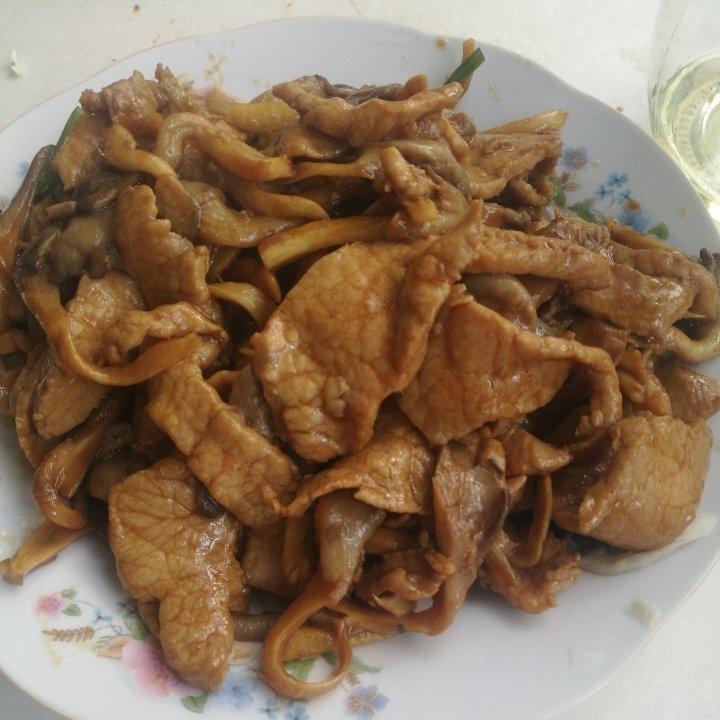 蘑菇炒肉