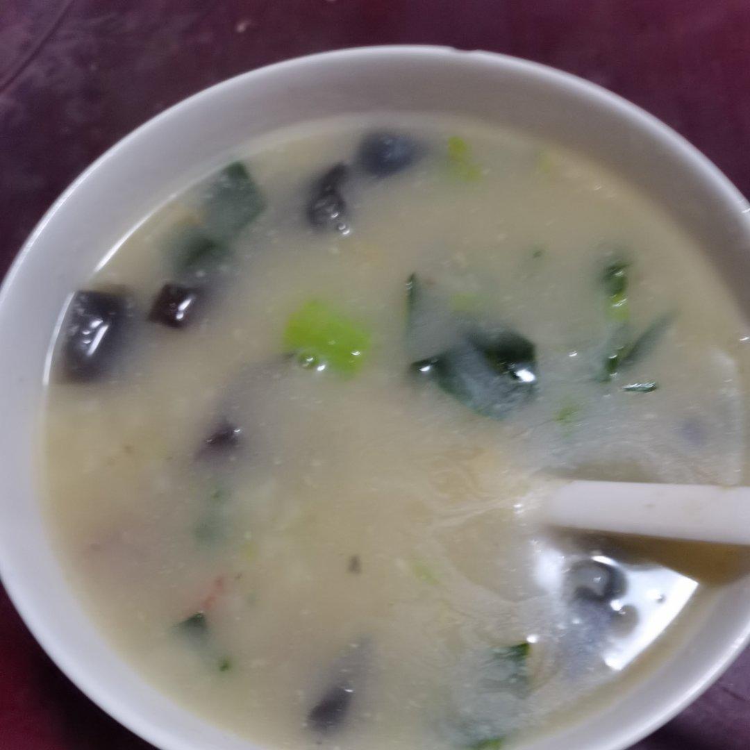 妈妈👩教我做的皮蛋瘦肉粥🥣简单快捷美味😋