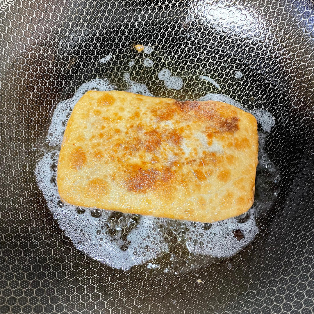 十里飘香百吃不厌千层肉饼