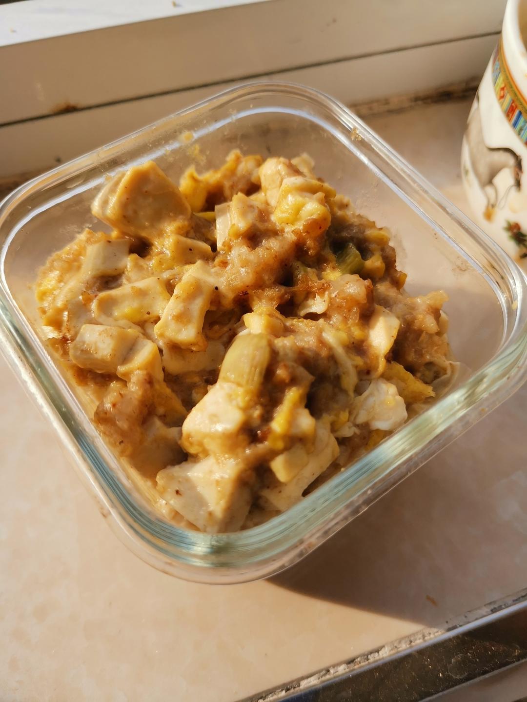 12M+宝宝辅食：豆腐抱蛋