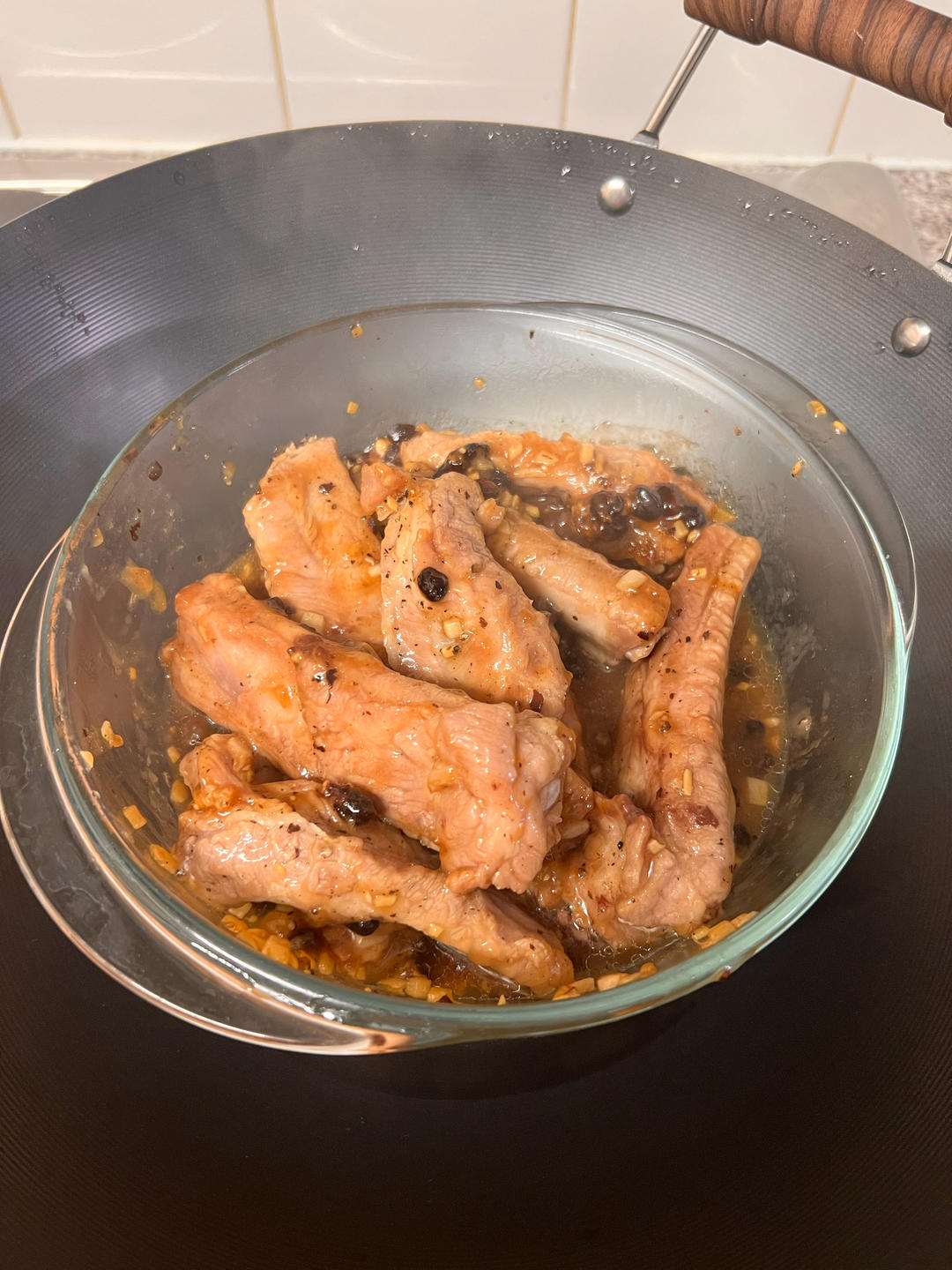 一口下去骨肉分离的豉汁蒸排骨（简单三步骤）