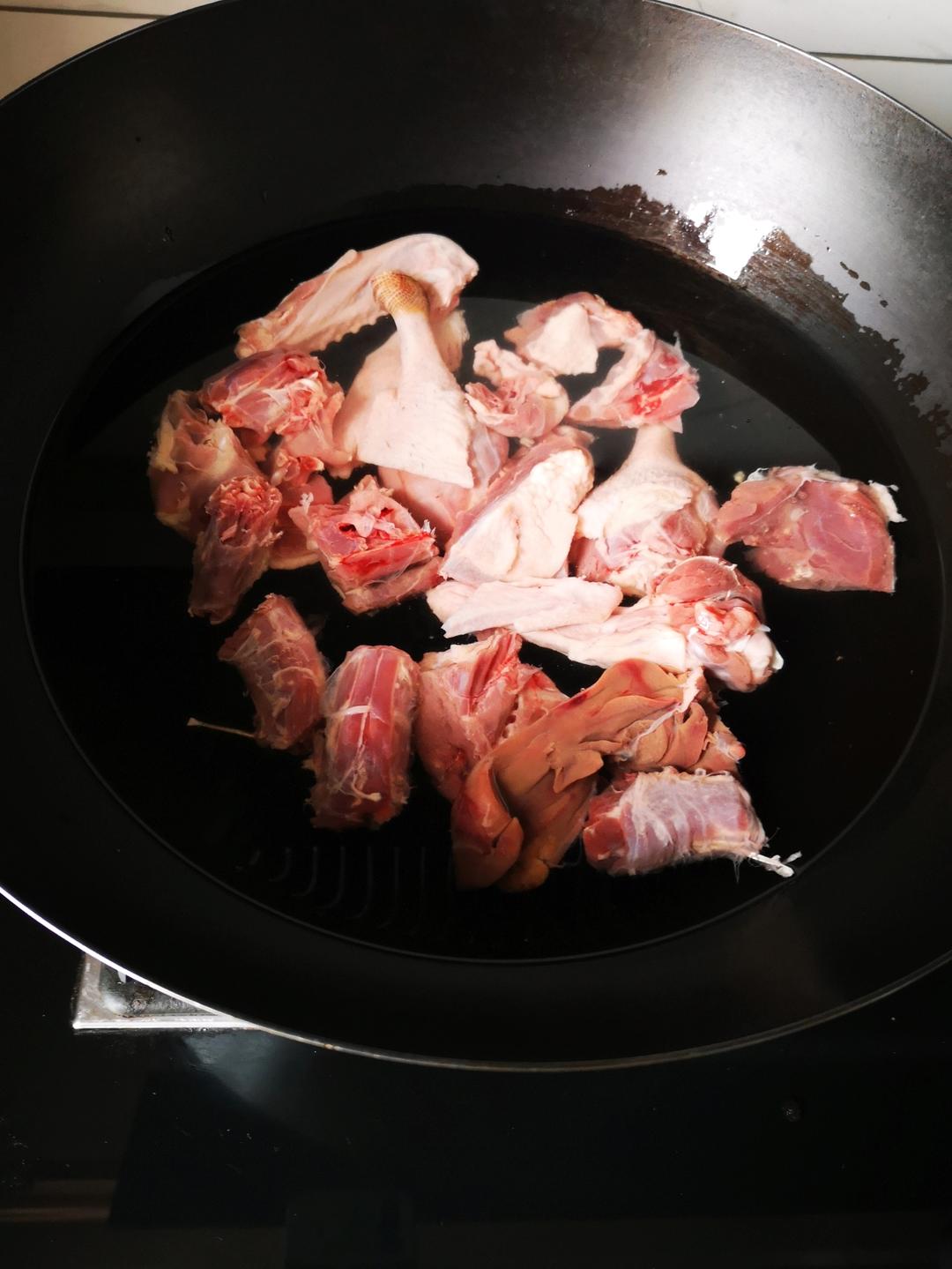 莲藕花生猪蹄汤【11月北鼎养生壶食谱】