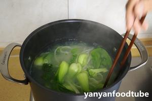 麻酱鸡肉面  Sesame paste Chicken Noodles的做法 步骤7