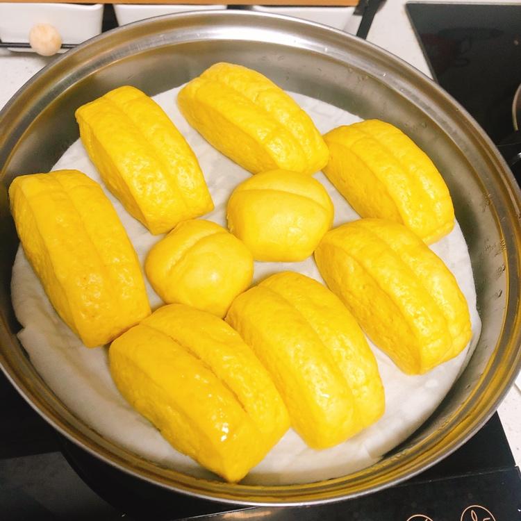 新手也可以--详解如何做出人见人爱、金黄的南瓜馒头