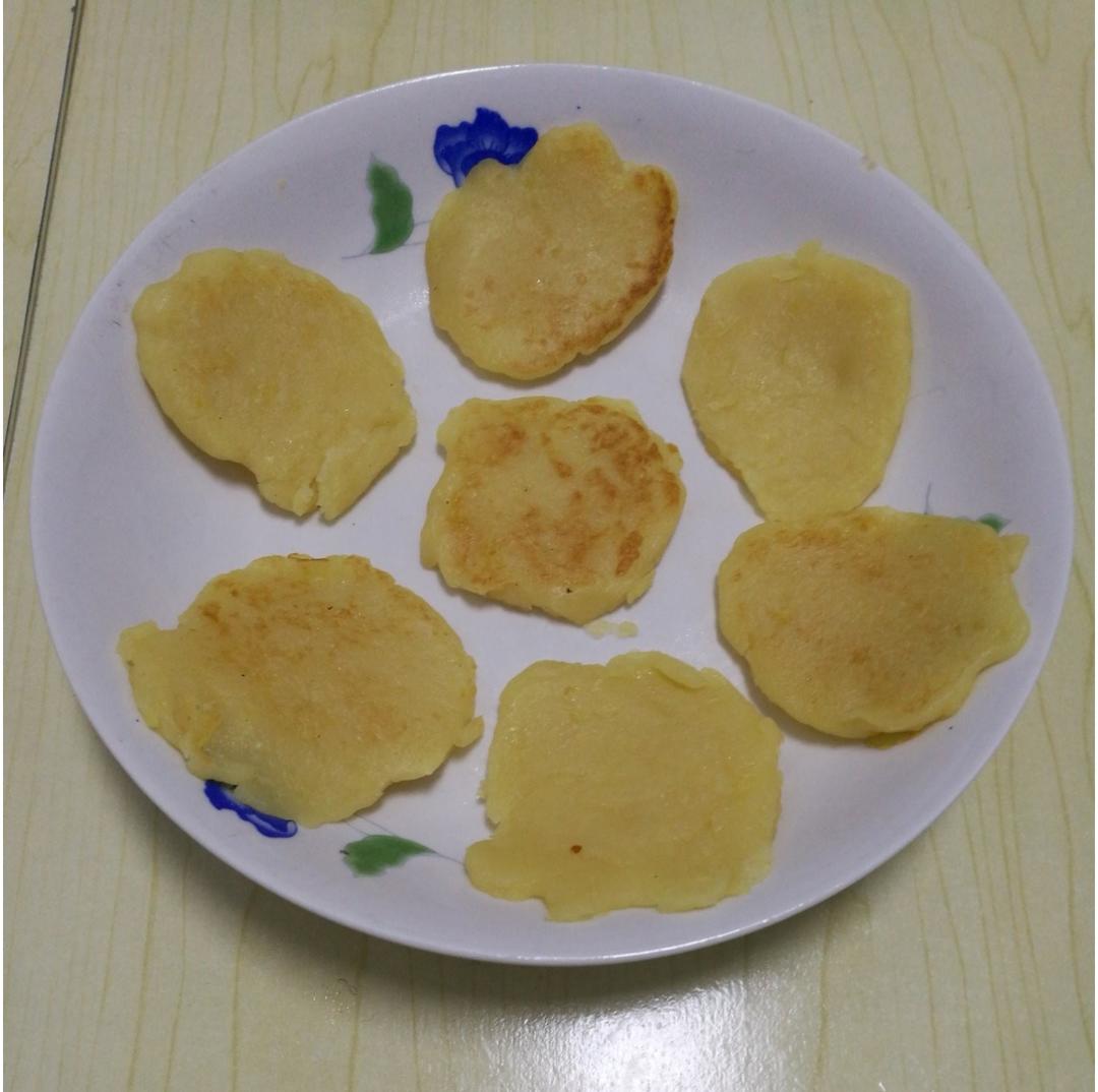 宝宝辅食：苹果奶香小饼