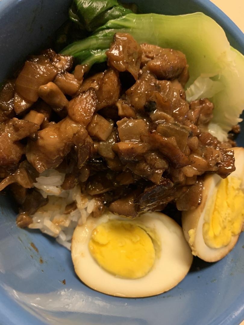 好吃到停不下来的卤肉饭