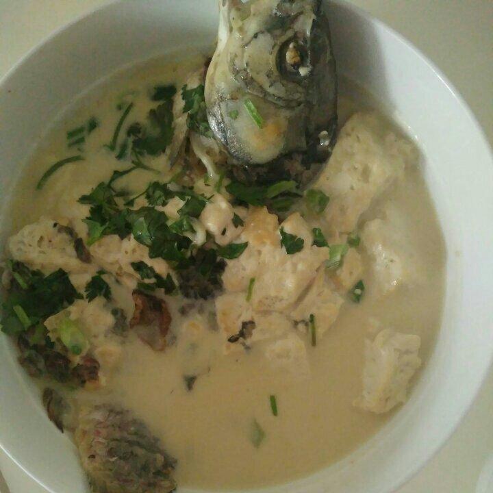 鲫鱼豆腐汤