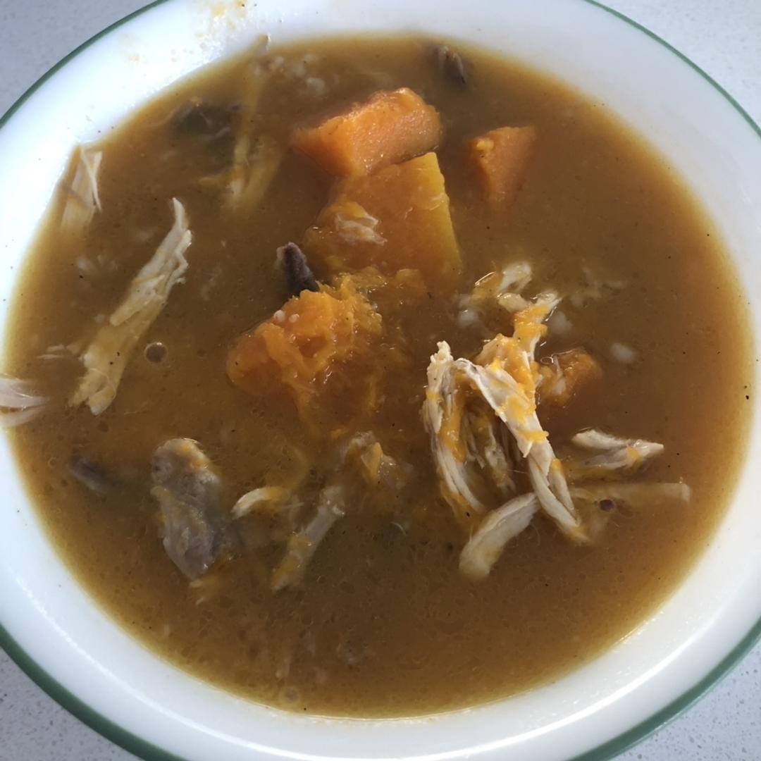 南瓜栗子鸡汤丨健康·三餐