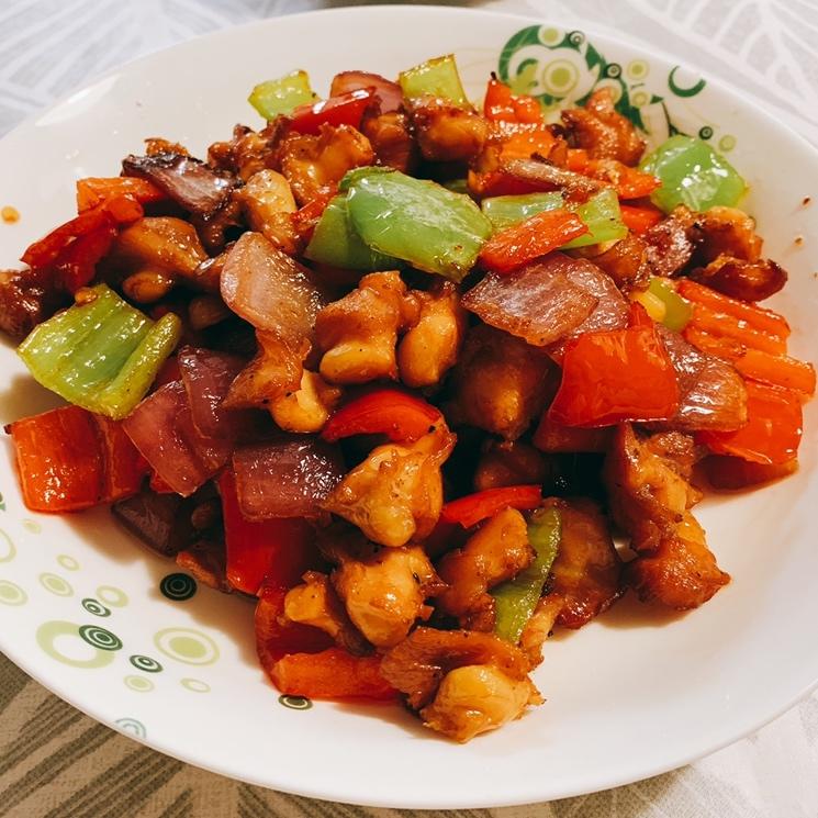 孜然爆炒掌中宝(鸡脆骨)