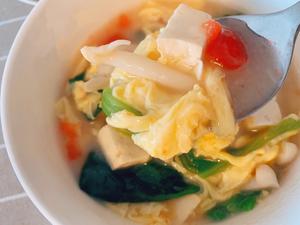 无油减脂蔬菜汤(西红柿鸡蛋菠菜豆腐白玉菇)的做法 步骤19