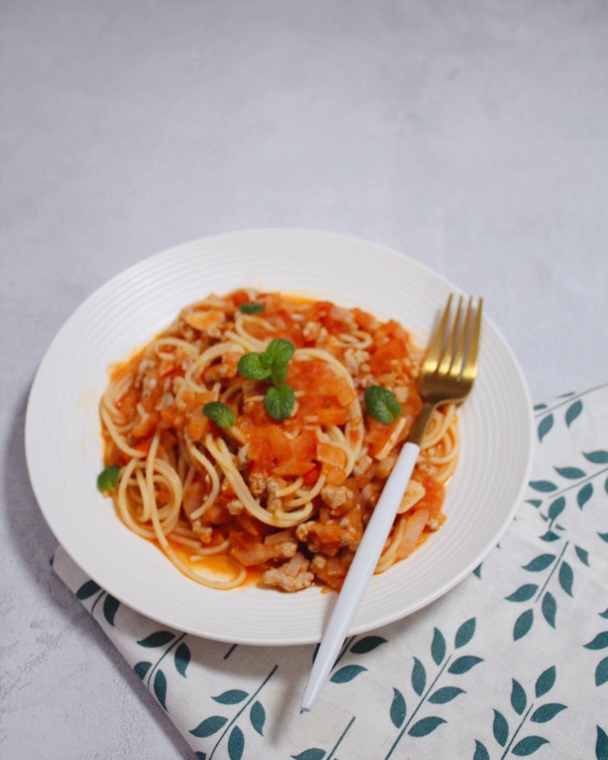 倔强的不不做的番茄肉酱意面(自制番茄酱做法)