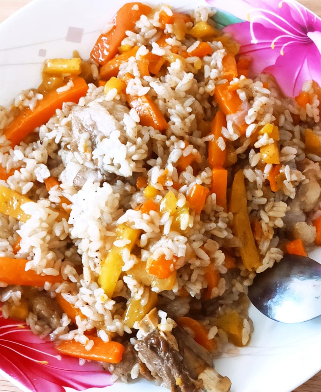 新疆羊排抓饭（出锅后米粒分明的秘密）