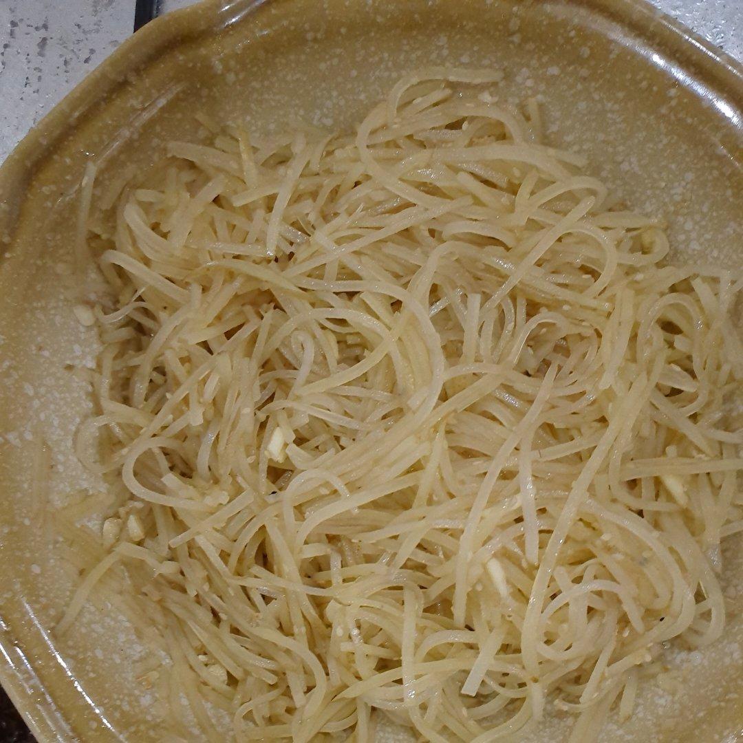 没有油烟不用炒的家常菜酸甜凉拌土豆丝