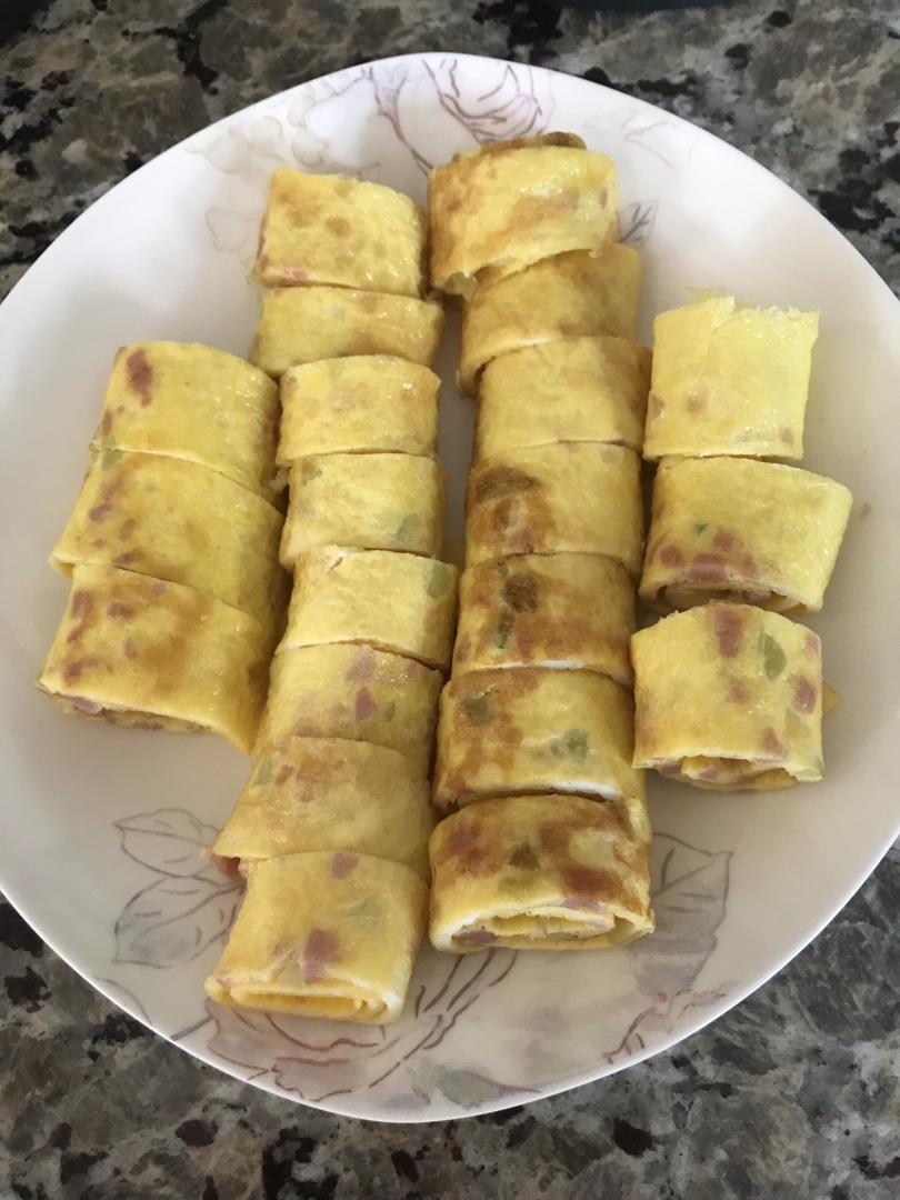 顺应自然123做的樉樉的小厨房鸡蛋这样做上桌就抢光香葱鸡蛋卷