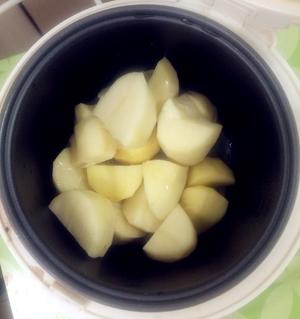 土豆西红柿蘑菇番茄汤（电饭锅版）的做法 步骤1