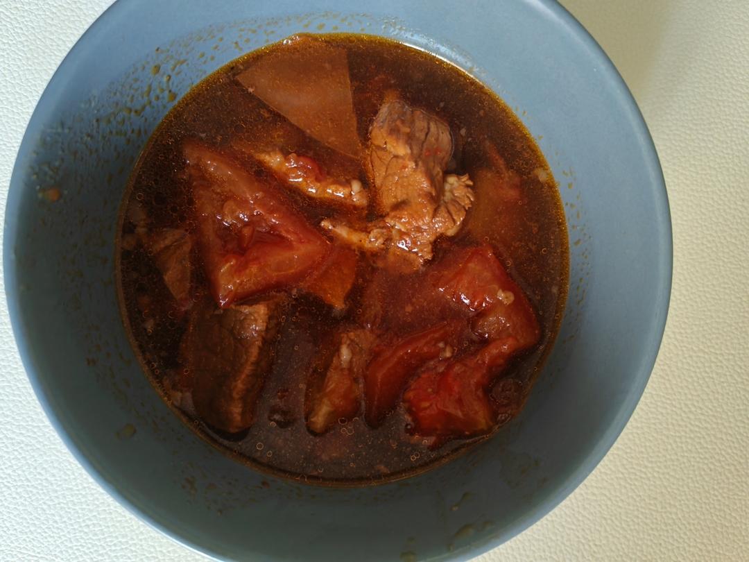 西红柿炖牛肉