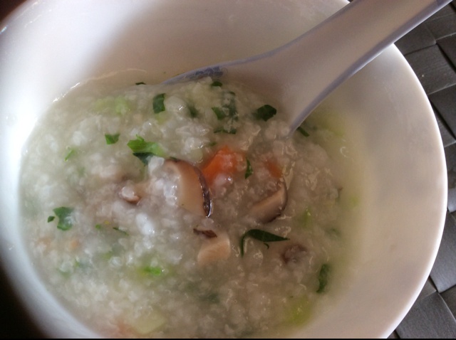 砂锅青菜香菇粥