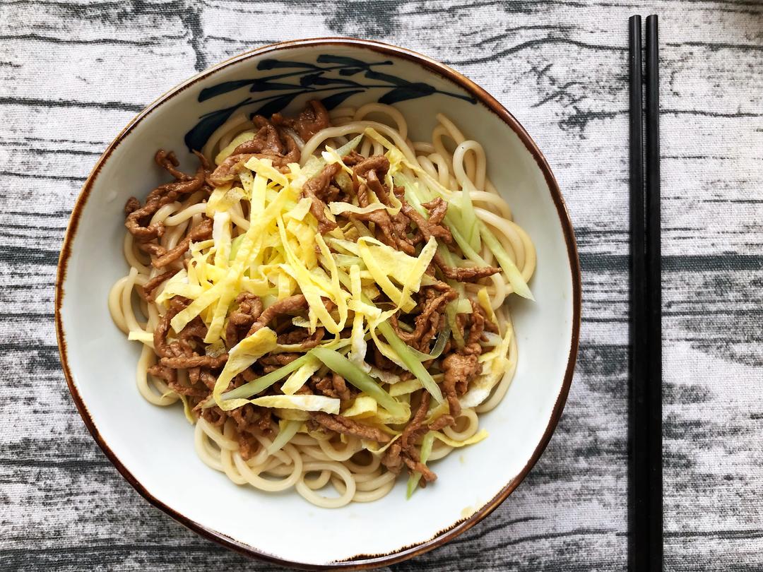 肉丝拌面的做法