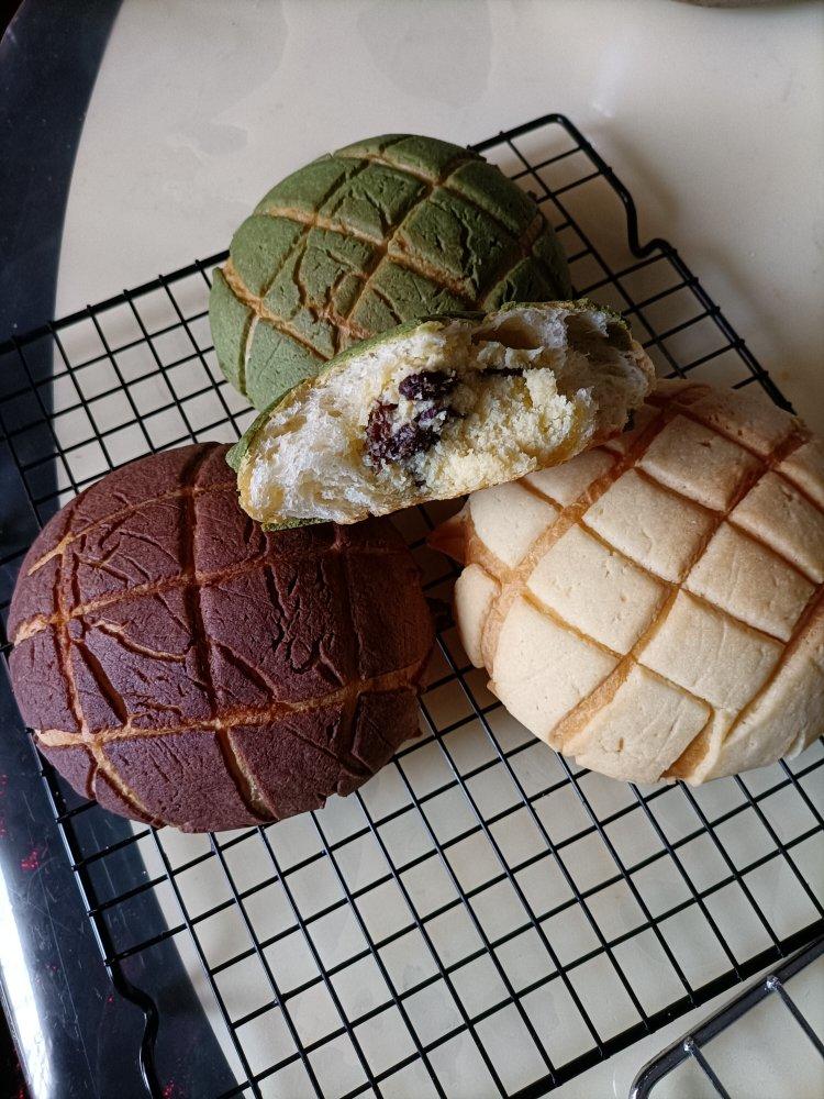 周末吃个瓜（奶酥蜜瓜包）