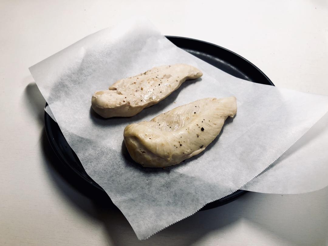 多汁的无油照烧烤箱鸡胸