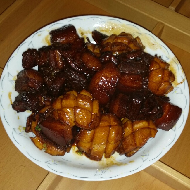 私房鲜鲍红烧肉