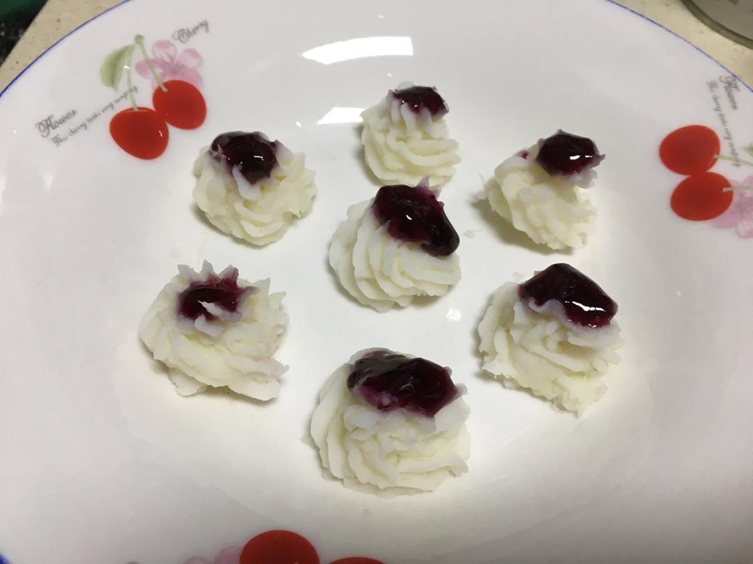 蓝莓山药泥