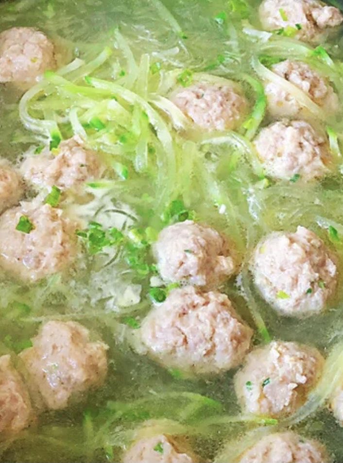 暖心又暖胃❗️萝卜粉丝丸子汤❗️冬天就爱喝这汤