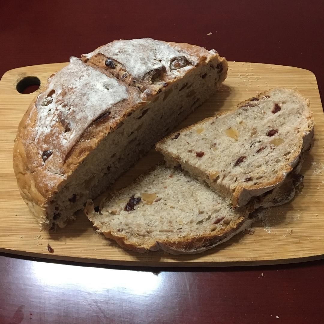 全麦核桃蔓越莓面包