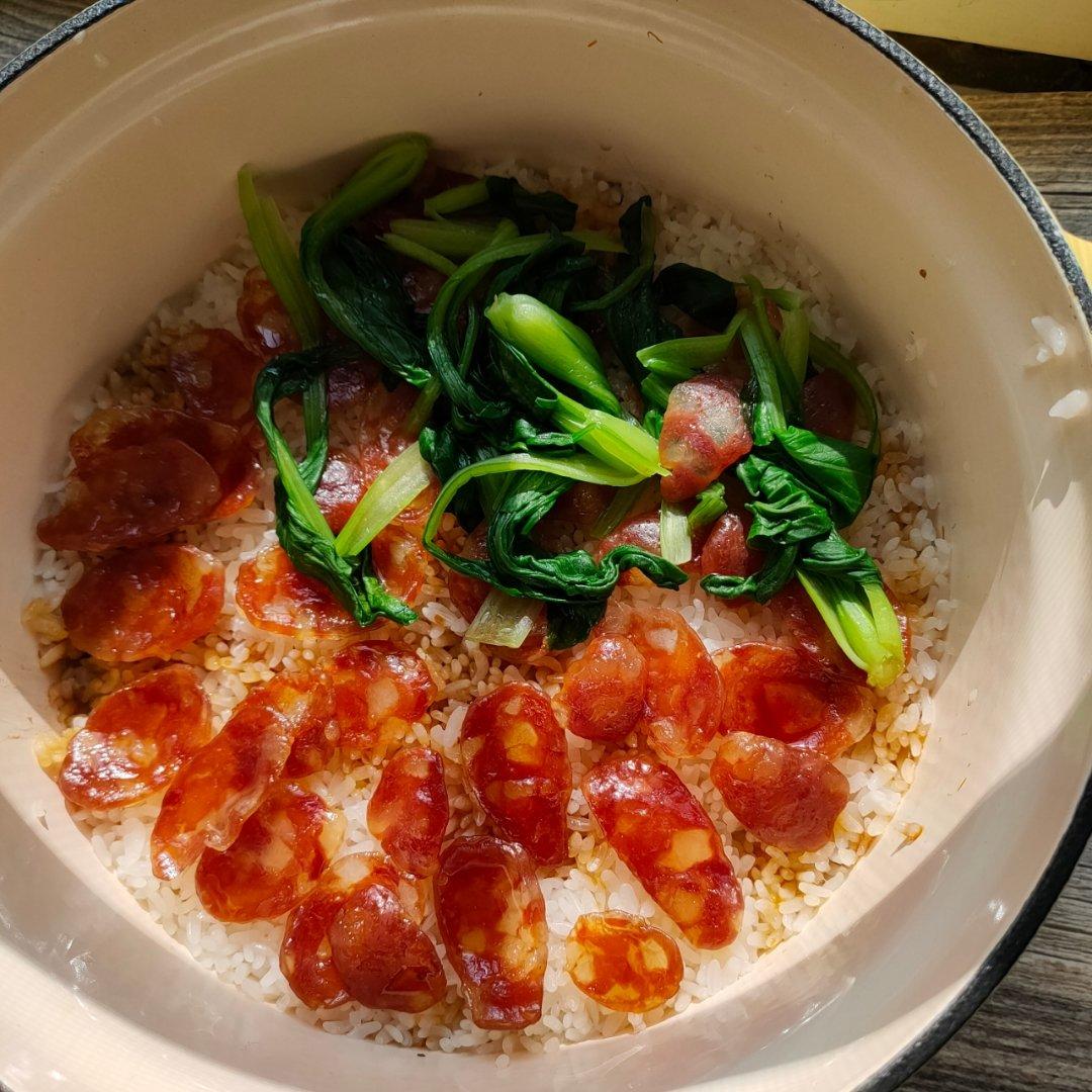 香肠煲仔饭