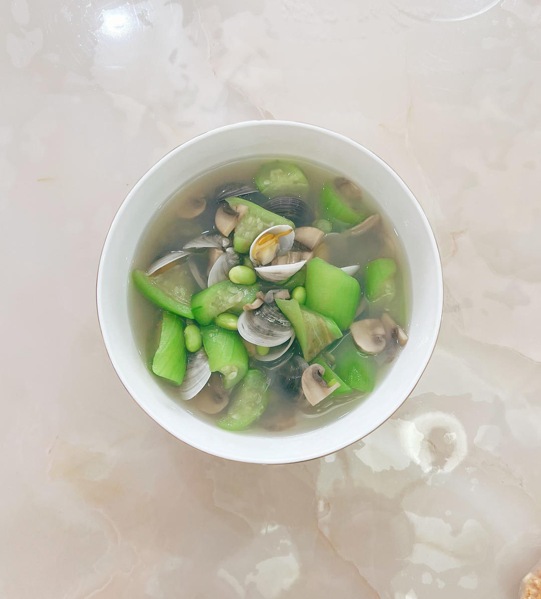 鲜掉眉毛的丝瓜蛤蜊汤