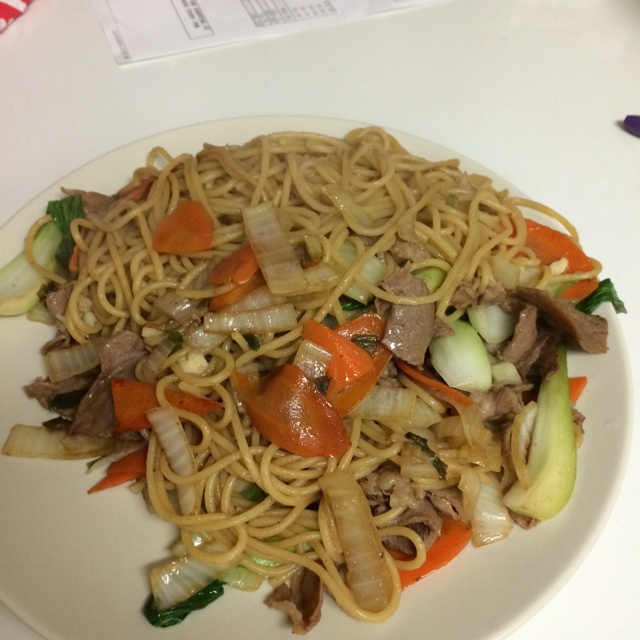 黑椒牛柳炒意面